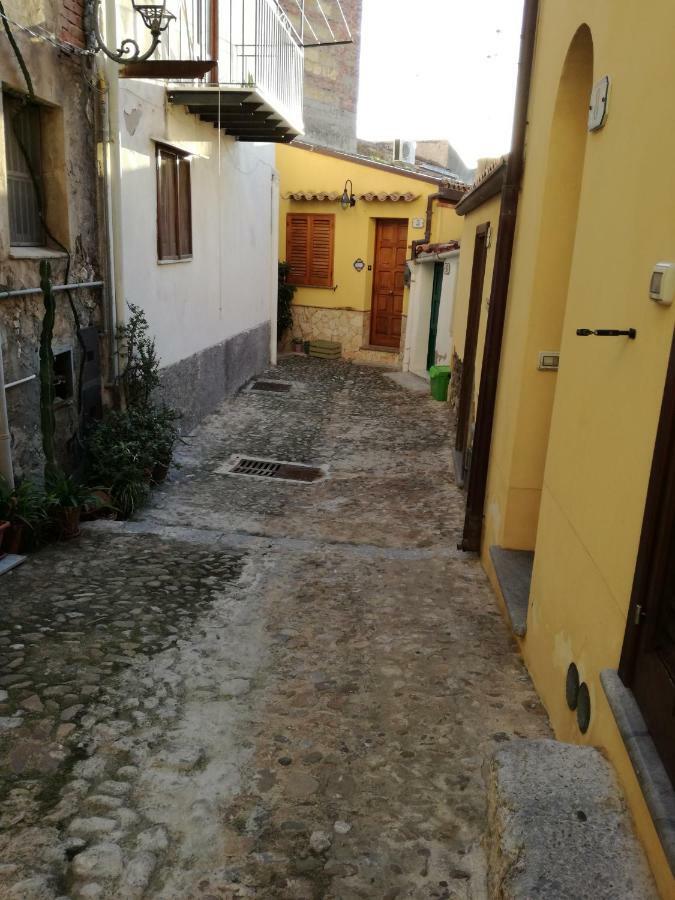 Domunua Holiday House Cefalù Kültér fotó